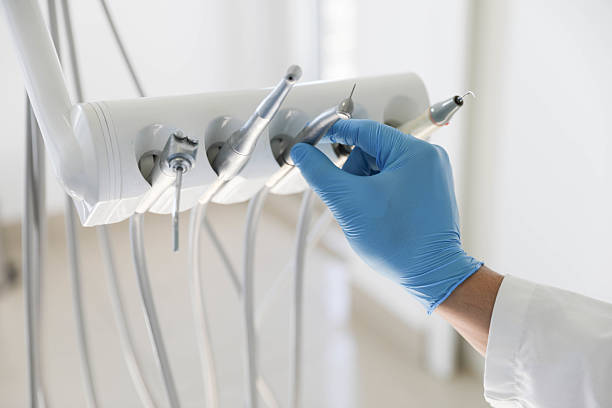 Professional Tooth Extraction technician working in Mesita, NM